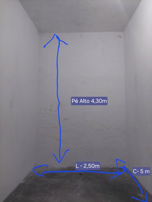 Garagem Box- 200m da Av. Da República