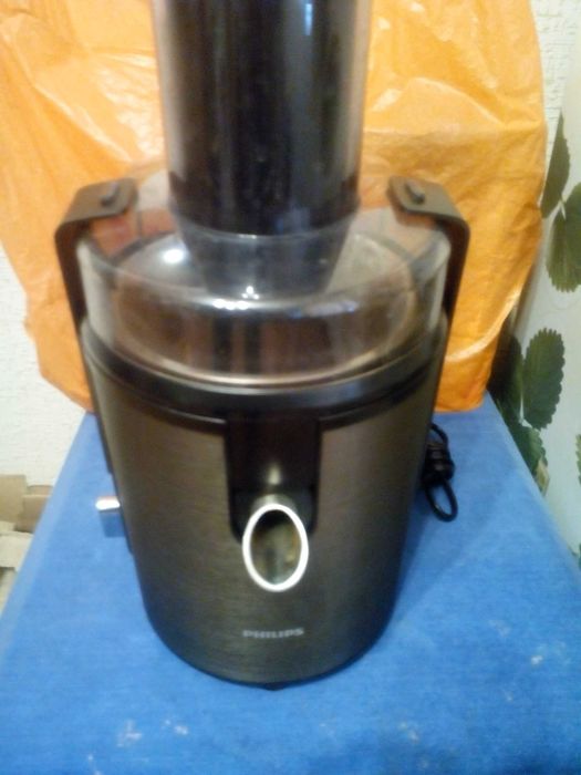 Соковыжималка  PHILIPS HR-1866 800W 2L  XL tube состояние новой