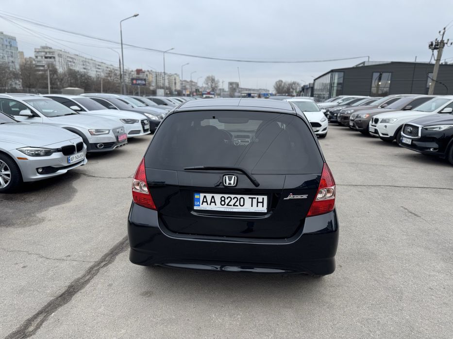 Продам Honda Jazz