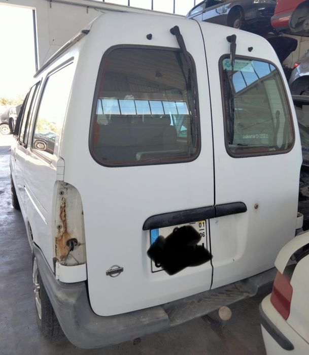 Nissan Vanette 2.3D De 2001 Disponível Para Peças