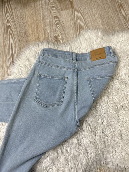 Светлые джинсы, с-м ,