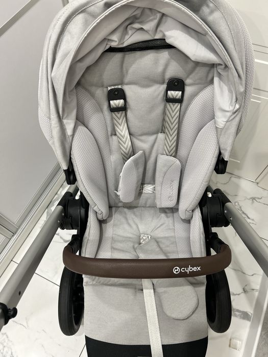 cybex balios s lux 2024