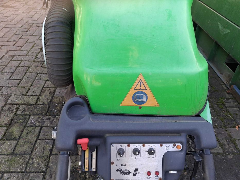 Zamiatarka Green Machine 414 silnik Kubota Dzierzgoń • OLX.pl