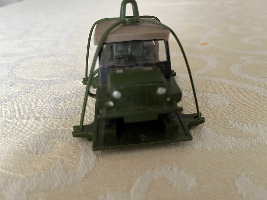 Dinky Toys - Austin Para Moke primeira série - em estado Mint  e na plataforma - esc.aprox.1/43