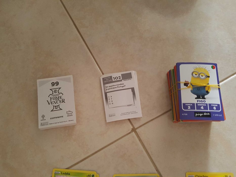 Cromos fome de vencer e cartas minions