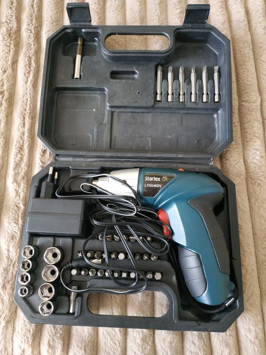 Викрутка акумуляторна