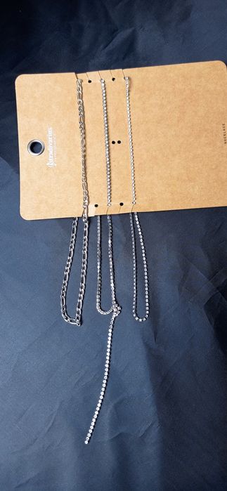 Колье Stradivarius