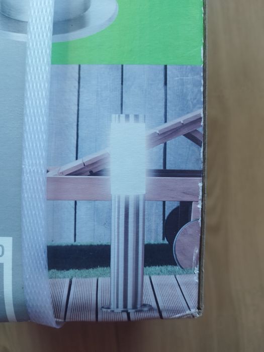 Poste pequeno para exterior