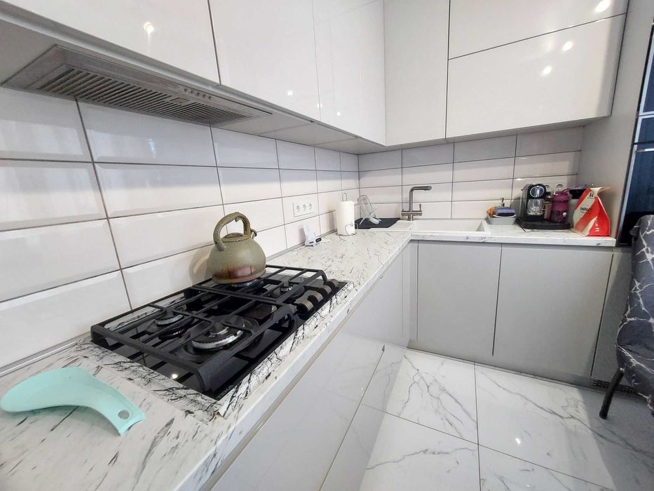 Продам 3х комнатную квартиру. Салтовка метро Студенческая.