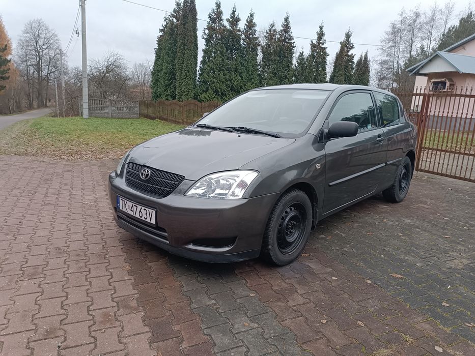 Sprzedam samochód osobowy Toyota Corolla