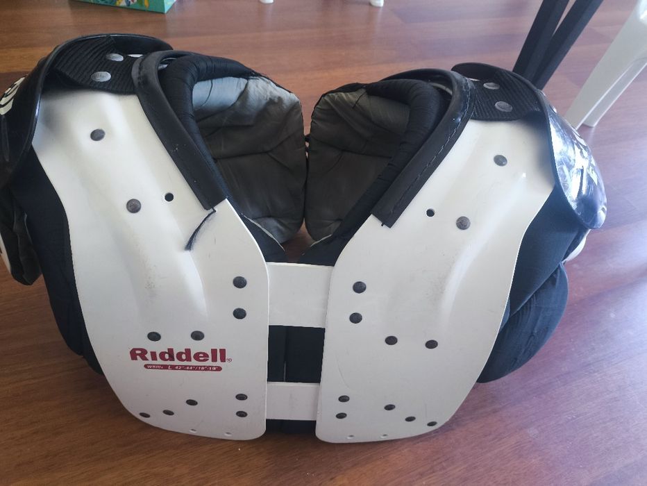 equipamento de futebol americano
