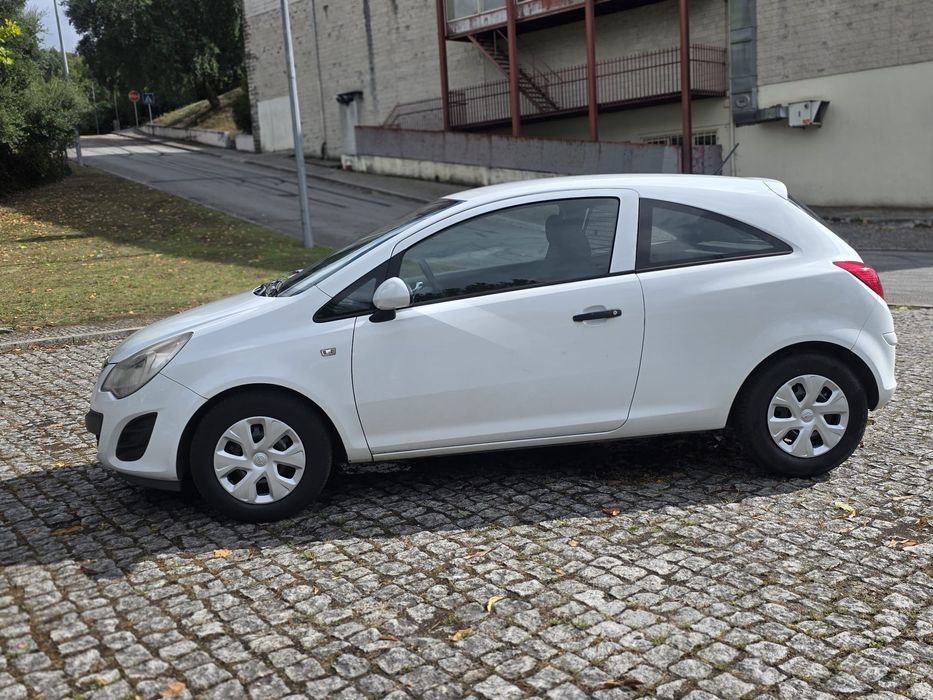 Opel Corsa D FaceLift C/Nova