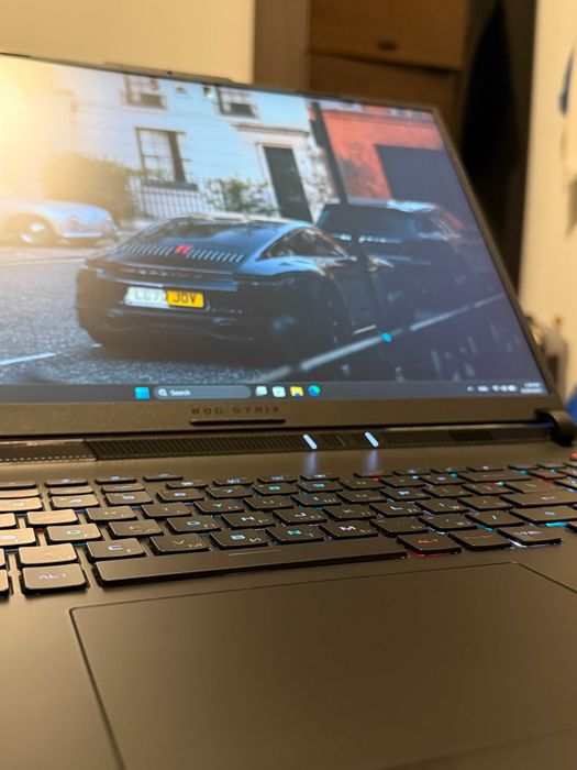 Asus ROG Strix G834JZ Gaming Laptop