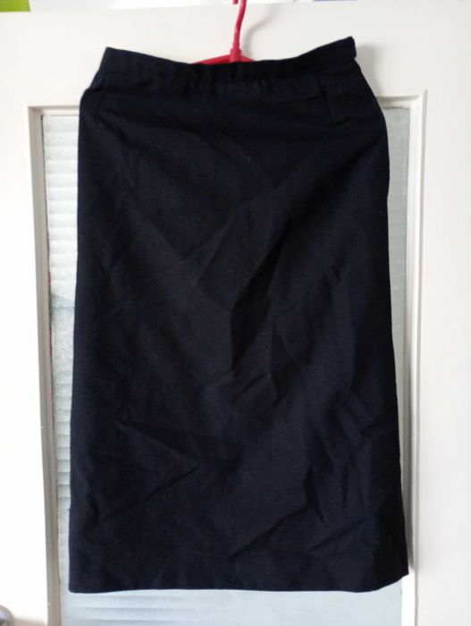 Ołówkowa ciepła, spódnica midi, rozmiar 38-40