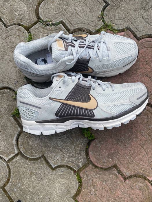 Nike Vomero Нові
