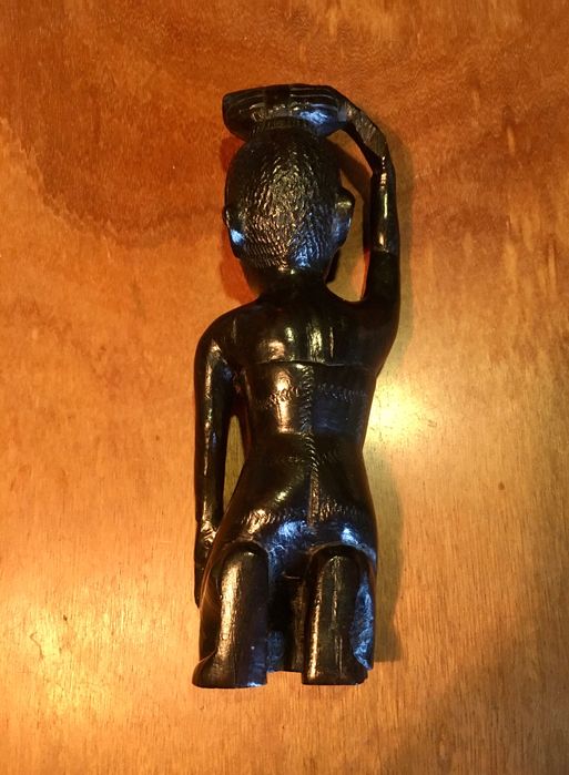 ESCULTURA MACONDE - anos 60 - 17 cm/s