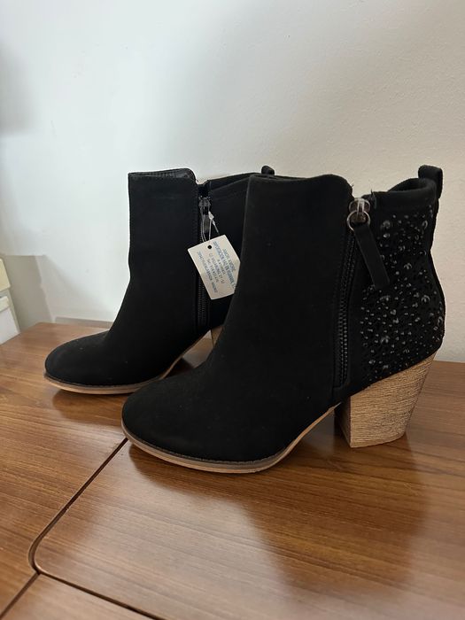 Botas Pretas Nº 36 Novas