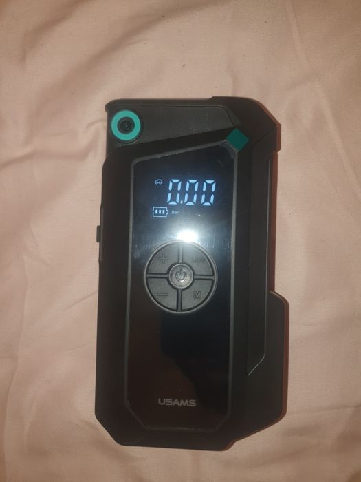 Car jump starter  4 w 1  pompka samochodowa