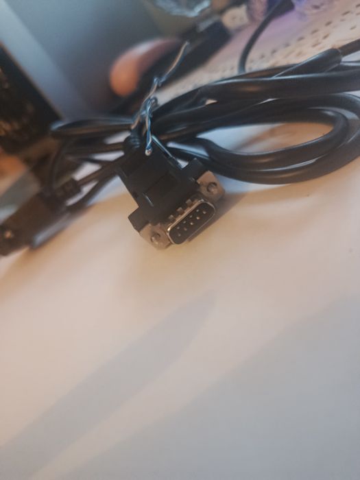 Kabel RS-232 DB9 (COM) – do komputerów Retro, serwerów, automatyki