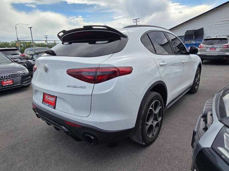 2022 Alfa Romeo Stelvio Sprint