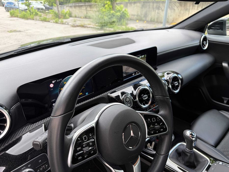 Mercedes A 180 d limousine como novo nacional 88.000kms