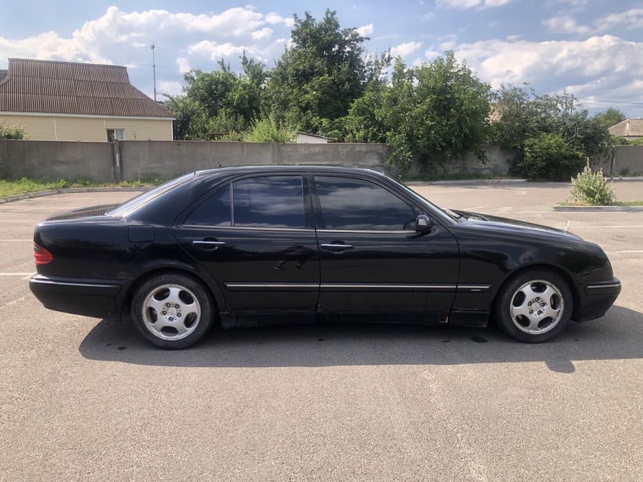 Продаж Mercedes W210 E280