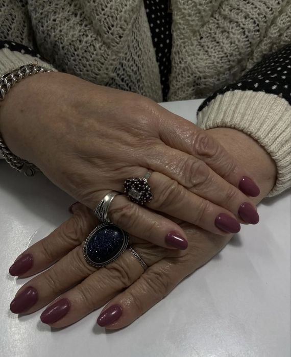 Манікюр у Львові, район Аквапарку