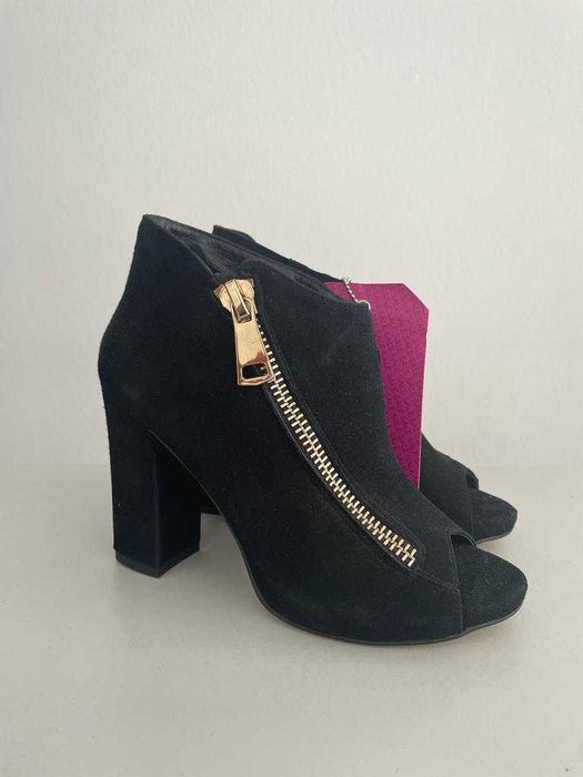 Botki damskie czarne bez palców.