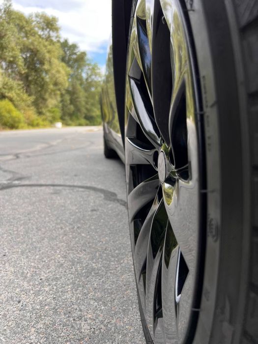 Tesla model X 90D . Тесла модел Х . В доброму стані !