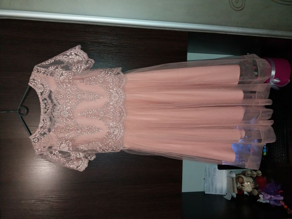 Продам платье,плаття