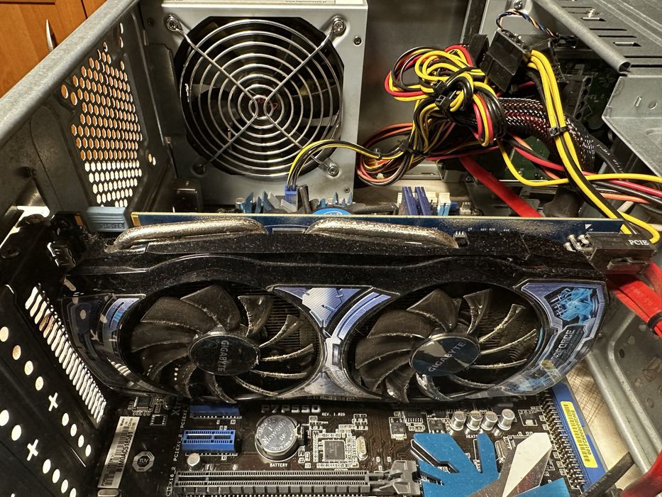 Komputer stacjonarny