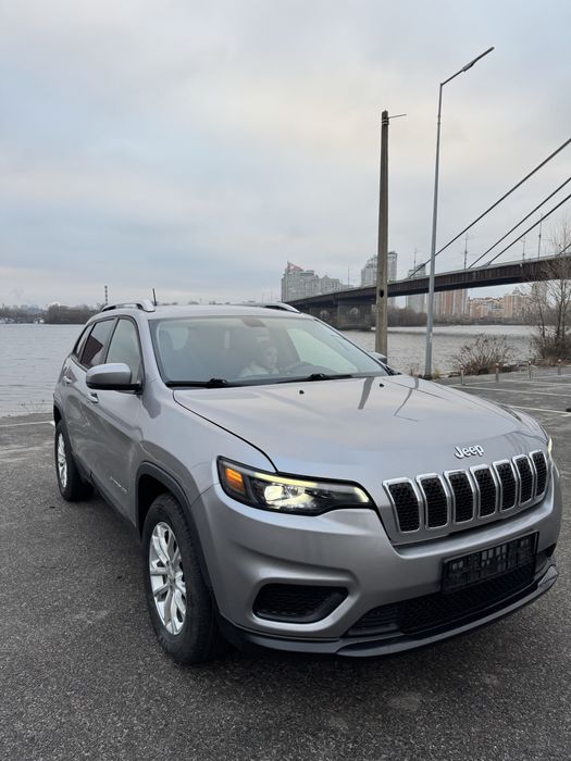 Оренда з правом викупа  jeep cherokee