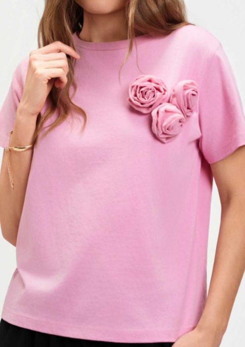 Top t-shirt z aplikacją kwiaty Top Secret