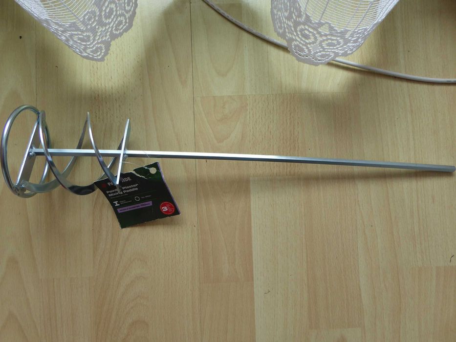 Nieużywane mieszadło do farb i tynków PARKSIDE o długości 500/600mm