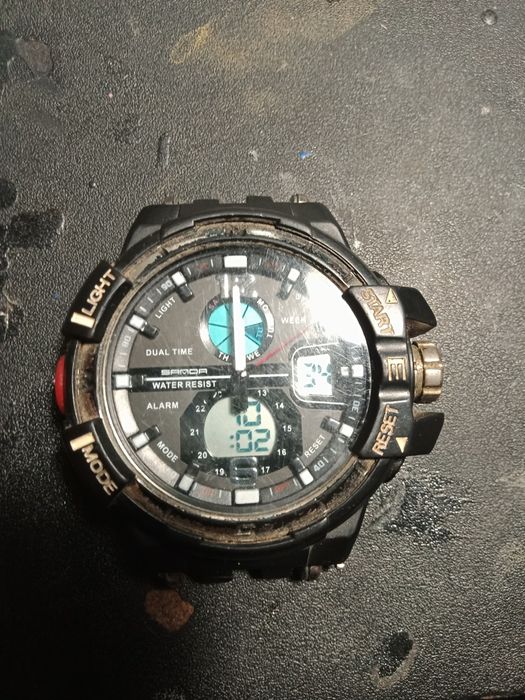 Часи электроние.    .