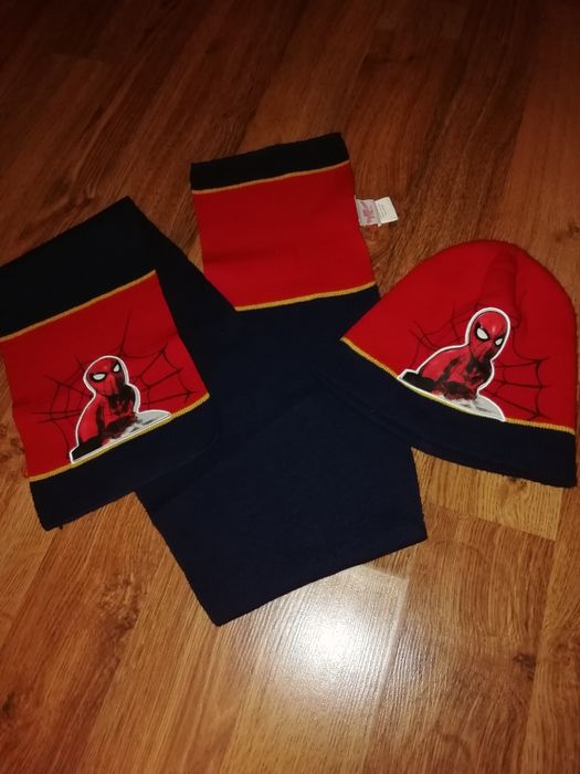 Komplet czapka plus szalik Spiderman rozmiar z metki uniwersalny