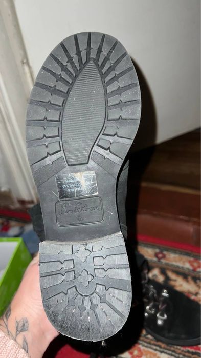 Віддам взуття 36 розмір