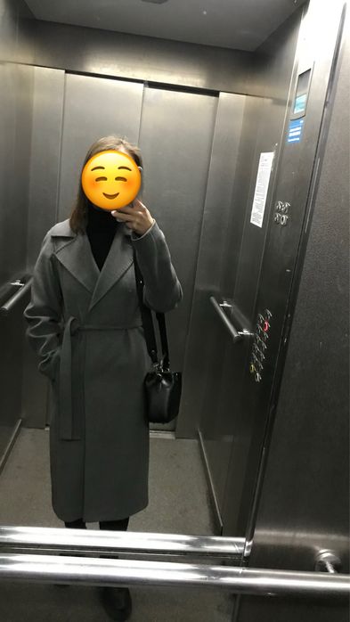 Сіре пальто  тонке