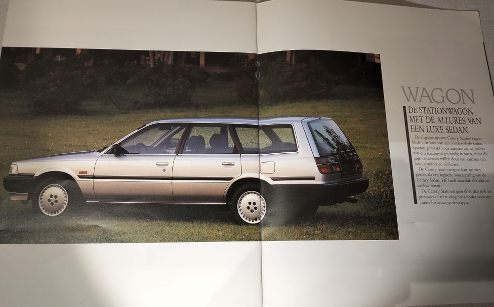 Revista Promocional Toyota Camry XV20