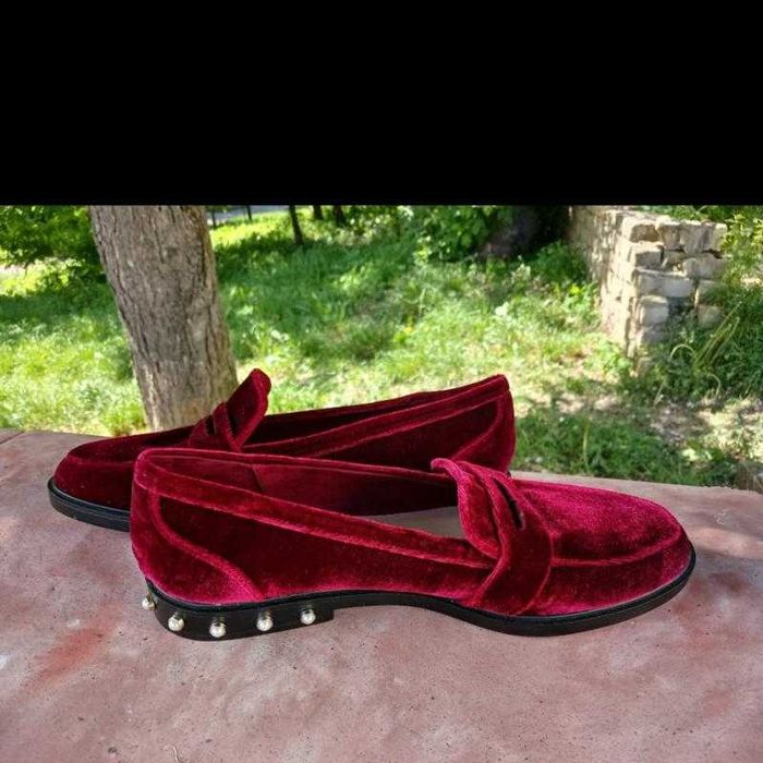 Женские новые туфлі-макасины вeлюр -замша stradivarius. размер 40,5-41