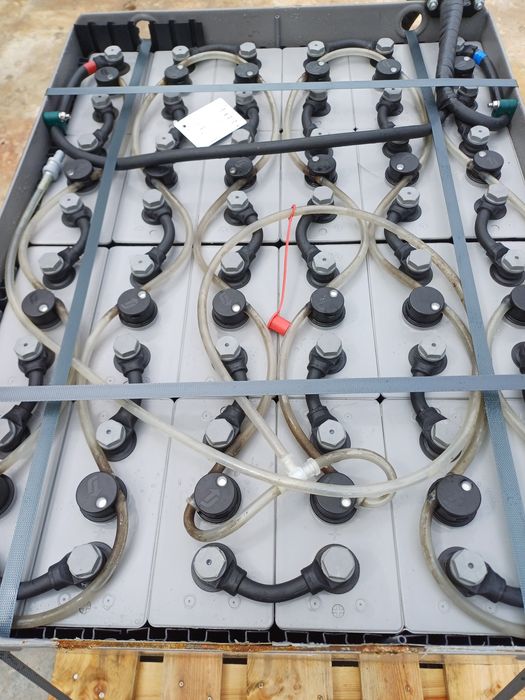 Bateria trakcyjna 48V 24V 500ah 625ah 750ah 775Ah Linde  E16 e14 Still