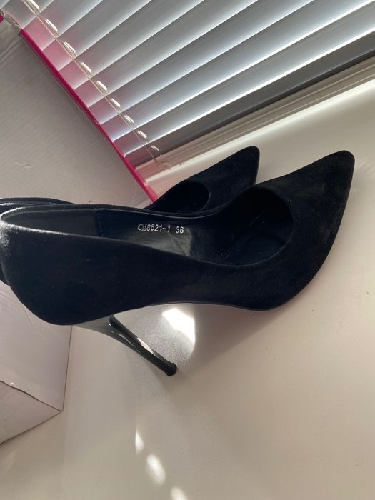 Жіночі лодочки на каблуку