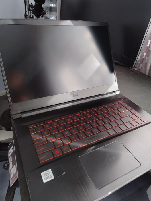 Laptop msi g63 thin