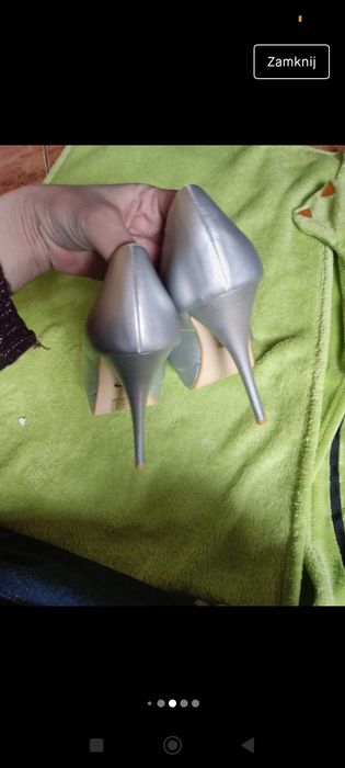 Srebrne buty na obcasie  nowe