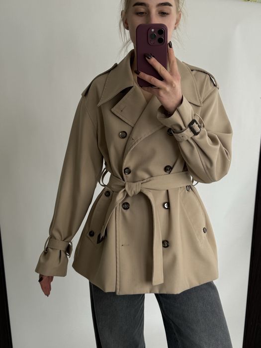 Стильний укорочений тренч