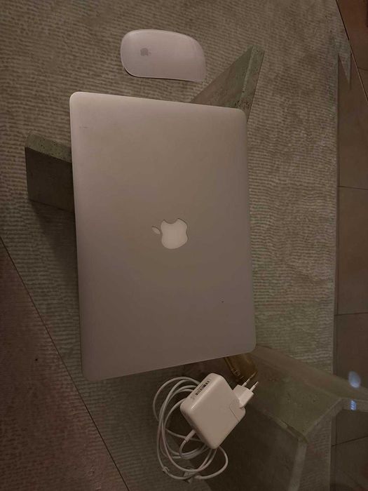MacBook Air (13-inch, 2017) + Rato sem fio