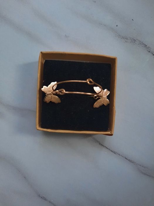 Kolczyki z motylkiem