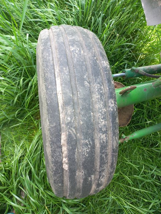Комбайн John Deere 1042