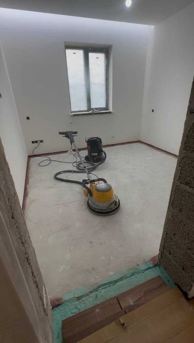 Укладання паркетної дошки, інженерної дошки, паркету, ламінату, вінілової підлоги, SPC, LVT, монтаж підлоги, підготовка основи