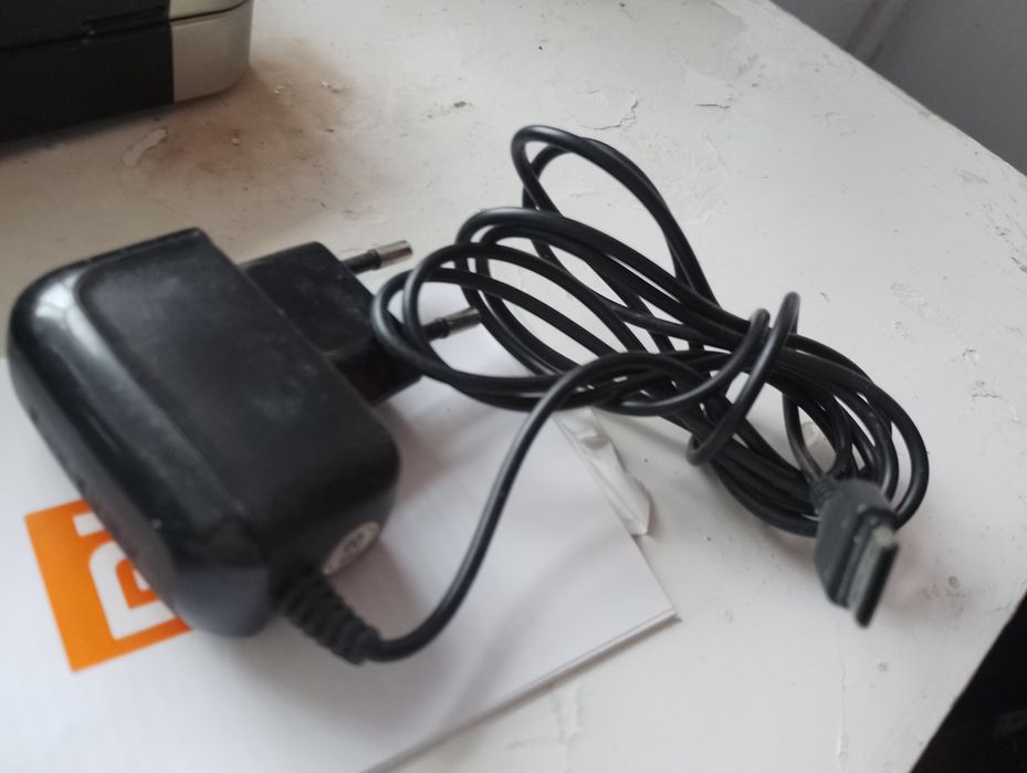 Зарядки до телефонів